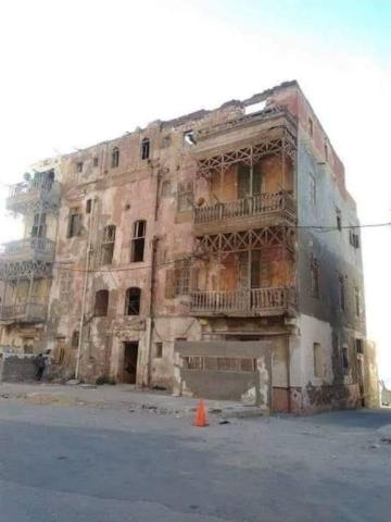 اللوكاندة الحمراء بالإسكندرية