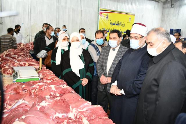 وزير الأوقاف يطلق مشروع صكوك الأضاحي