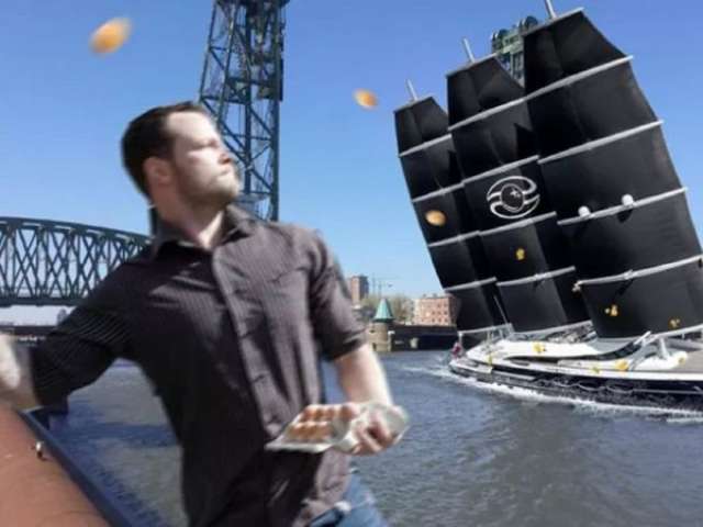 يخت جيف بيزوس