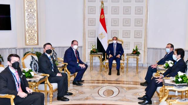 اجتماع الوفد المصري ومسؤولي شركة اباتشي