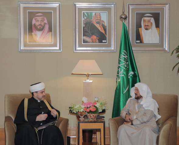 وزير الشئون الإسلامية السعودي يلتقي نائب رئيس الإدارة الدينية لمسلمي روسيا