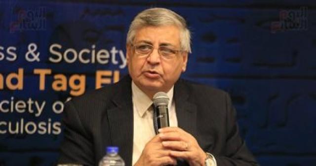 الكتور عوض تاج الدين