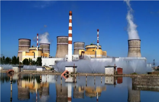 عاجل| «الطاقة الذرية» تحذر من الوضع في محطة زابوريجيا النووية بأوكرانيا