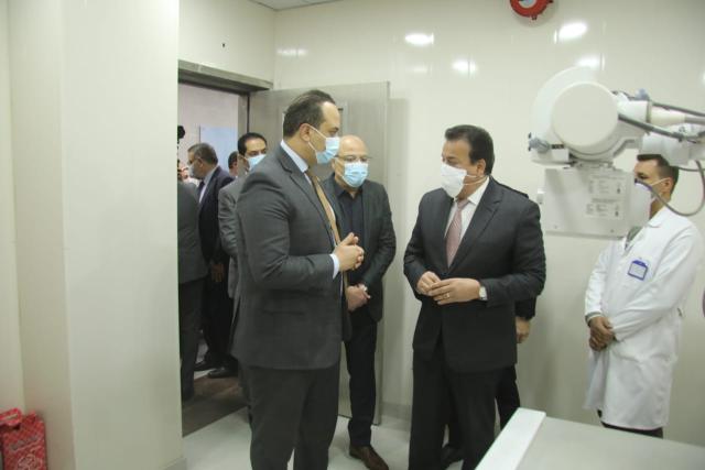 الدكتور أحمد السبكي مع الدكتور خالد عبد الغفار 