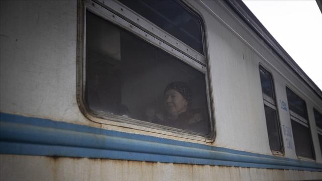 أوكرانيا: الجيش الروسي فتح النار على قطار ركاب به مدنيين