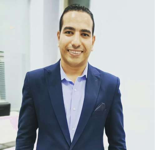 الكاتب أحمد الضبع أمين