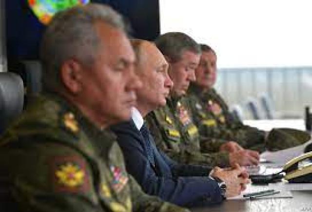 فلاديمير بوتين والقادة العسكريين