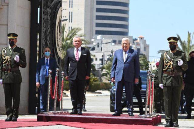 الرئيس الفلسطيني والعاهل الأردني