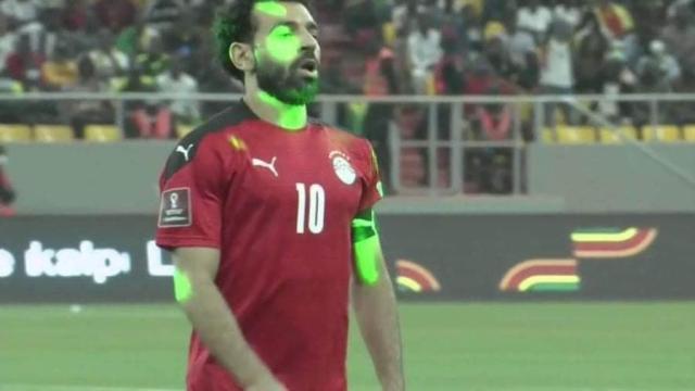 أصابهم العمى.. ماذا قالت الصحف العالمية عن استهداف لاعبي مصر بـ«الليزر» أمام السنغال؟
