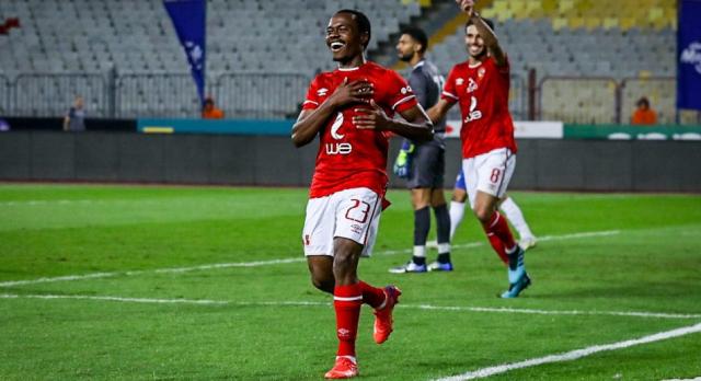 بيرسي تاو يقود هجوم الأهلي أمام الاتحاد السكندري