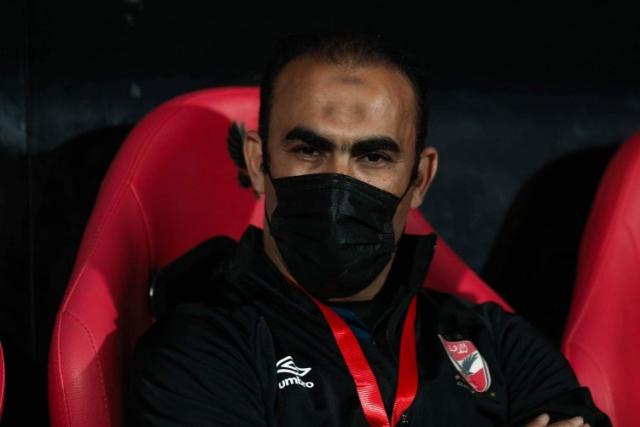 طرد سيد عبد الحفيظ من مباراة المصري والأهلي لهذا السبب