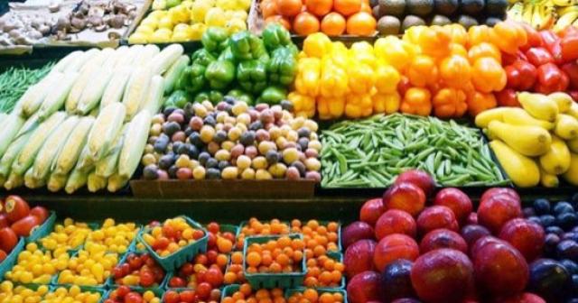 أسعار الخضروات والفاكهة اليوم الأحد 10-4-2022