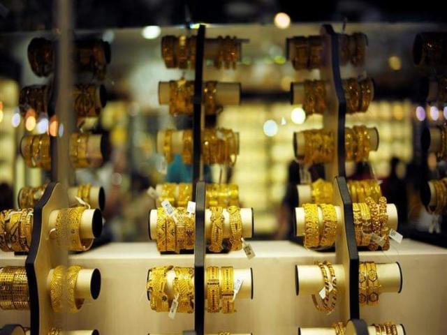 سعر جرام الذهب عيار 21 يرتفع لـ1110 جنيهات اليوم الجمعة