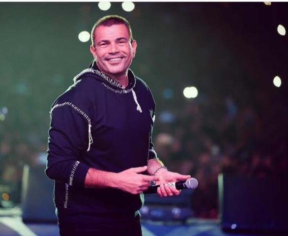 غدًا.. عمرو دياب يحيي حفلًا غنائيًا في فندق ”جميرا” بالكويت