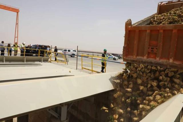 محافظ المنيا يشهد التشغيل التجريبي لمصنع القناة وبدء موسم توريد بنجر السكر