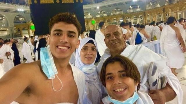 محمد لطفي وعائلته