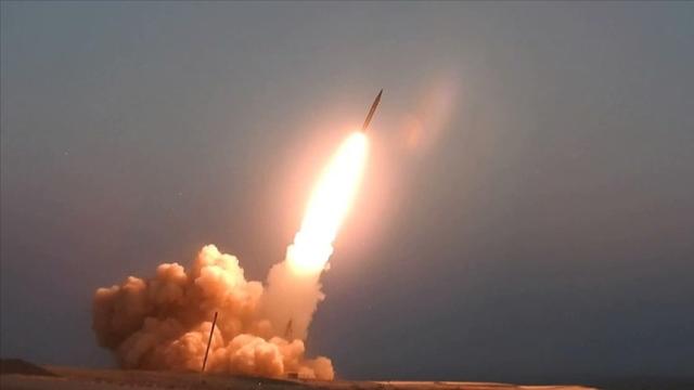 كوريا الشمالية تختبر 3 صواريخ باليستية عقب القمة الرباعية