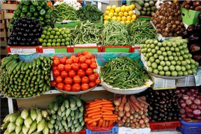 أسعار الفاكهة والخضروات اليوم الأحد في الأسواق