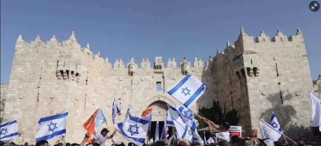 صحف إسرائيلية: اقتحام الأقصى في مسيرة الأعلام هو الأكبر منذ هدم الهيكل