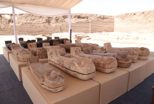 «الأعلى للآثار» يكشف تفاصيل الكشف الأثري الجديد فى سقارة.. فيديو