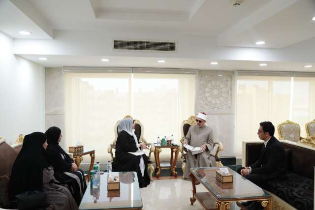 أمين البحوث الإسلامية يلتقي وفدا من وزارة الأوقاف بسلطنة عمان
