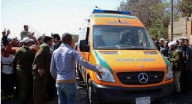 إصابة 14 شخصا في حادث انقلاب سيارة بالمنيا