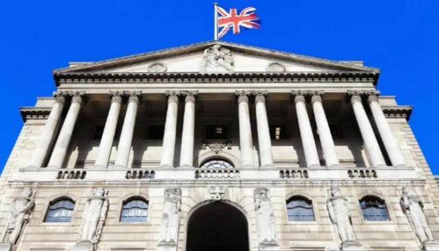 بنك إنجلترا يقرر رفع أسعار الفائدة بواقع 25 نقطة أساس