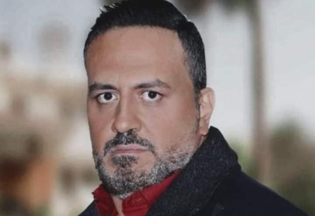 بعد الهجوم على الزعيم.. خالد سرحان: «الكلاب تعوي ويبقى عادل إمام»
