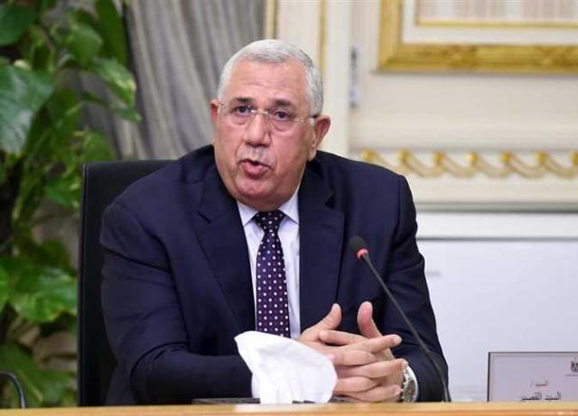وزير الزراعة: «مصر هى الدولة الوحيدة التي تستصلح الأراضي الصحراوية»