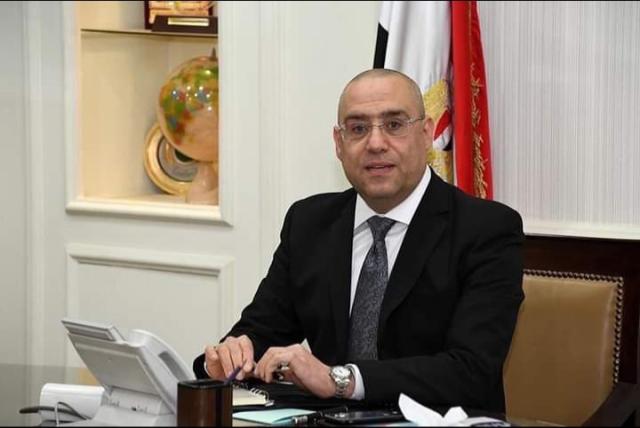 وزير الإسكان يتابع توسعات الأعمال بمشروع «جنة» الشيخ زايد