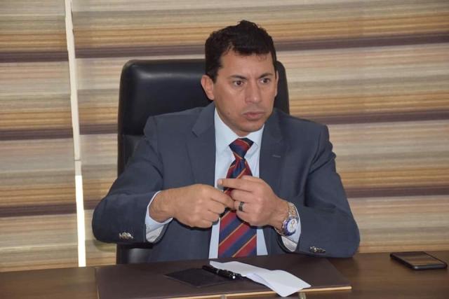 عاجل| وزير الرياضة يُفجر مفاجأة بشأن راتب المدير الفني الجديد للمنتخب
