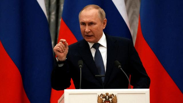 بوتين: منعنا أمريكا من سرقة النفط السوري.. وأوكرانيا تعرقل التفاوض