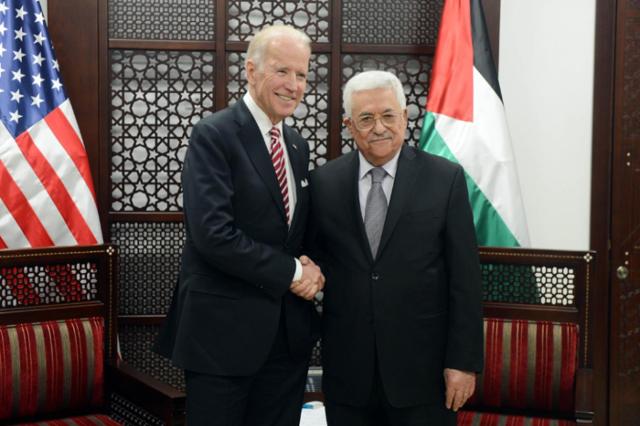 الرئيس الفلسطيني ونظيره الأمريكي 