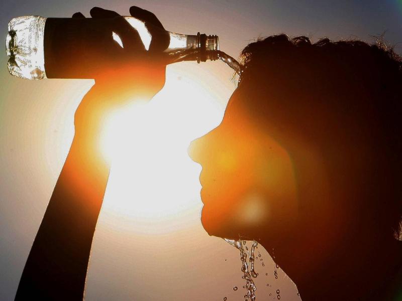 ”تصل لأورام وحروق”.. الصحة تكشف تأثير أشعة الشمس على الجلد