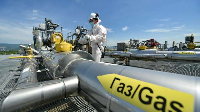 أسعار الغاز تتراجع 8% في أوروبا بعد عودة تصدير روسيا لألمانيا