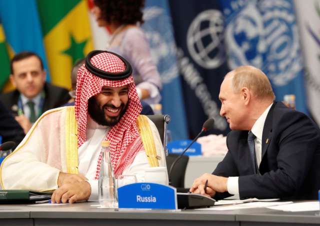 ولي العهد السعودي محمد بن سلمان والرئيس الروسي فلاديمير بوتين 