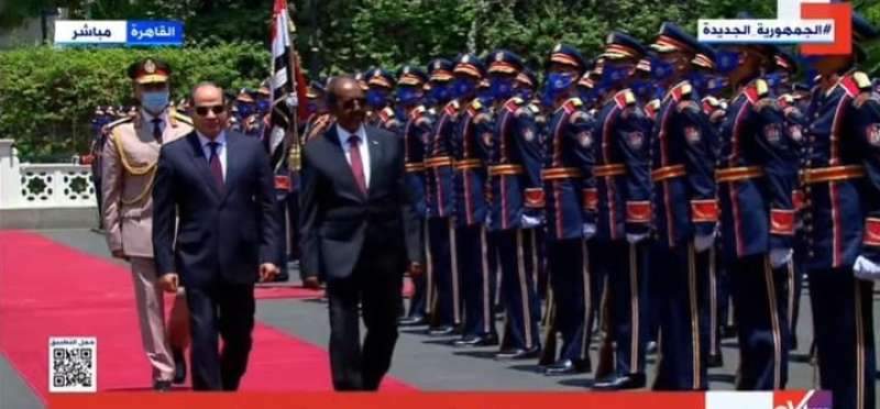مراسم استقبال الرئيس الصومالي 