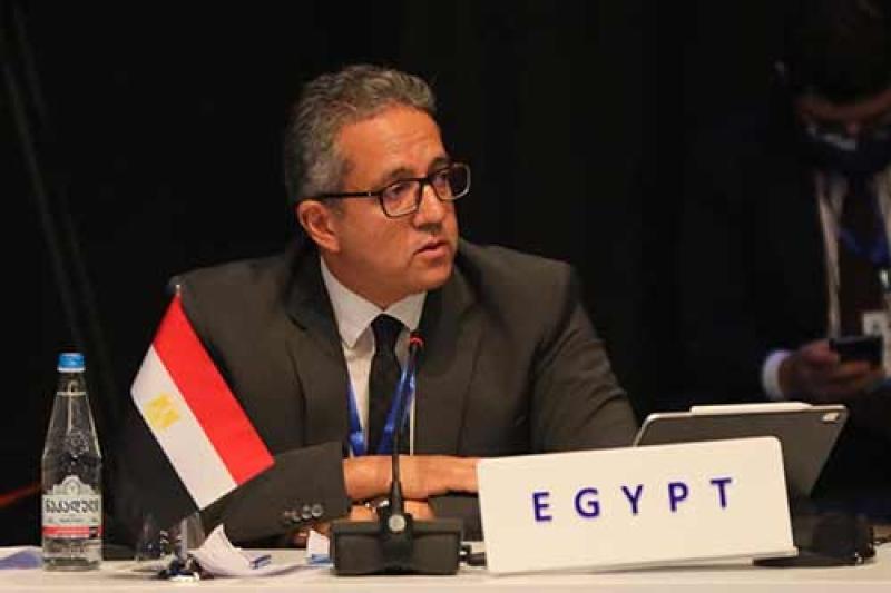 «العناني» يتابع استعدادات استضافة مصر لمؤتمر المناخ COP27