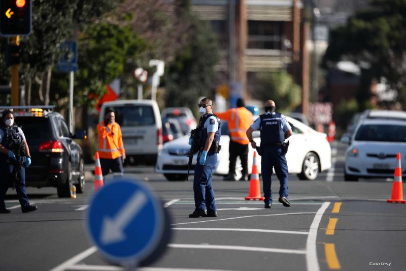 تهديدات بالقنابل تستهدف 12 مدرسة في نيوزيلندا والسطات تتحرك