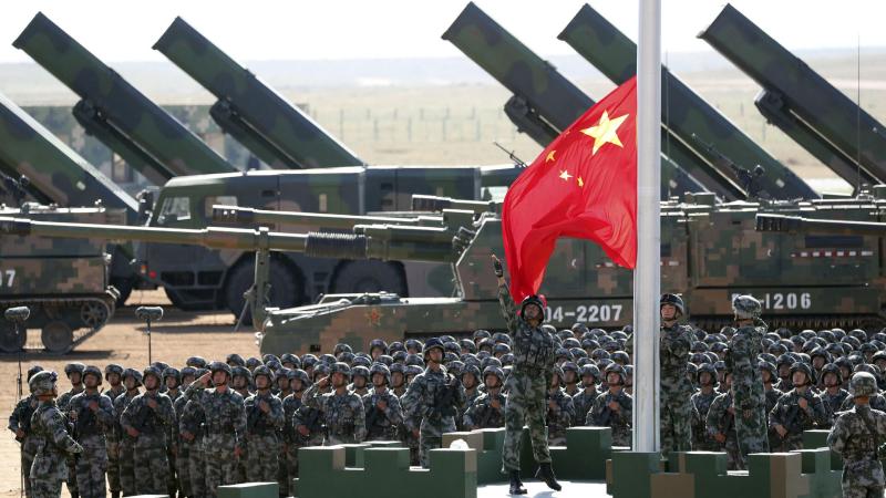 «من يلعب بالنار سيحترق حتمًا».. الجيش الصيني يهدد الغزاة