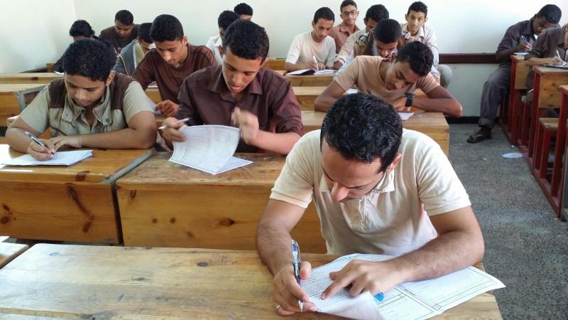 تداول أسئلة امتحان العربي للثانوية دور ثاني عقب بدء اللجان بنصف ساعة