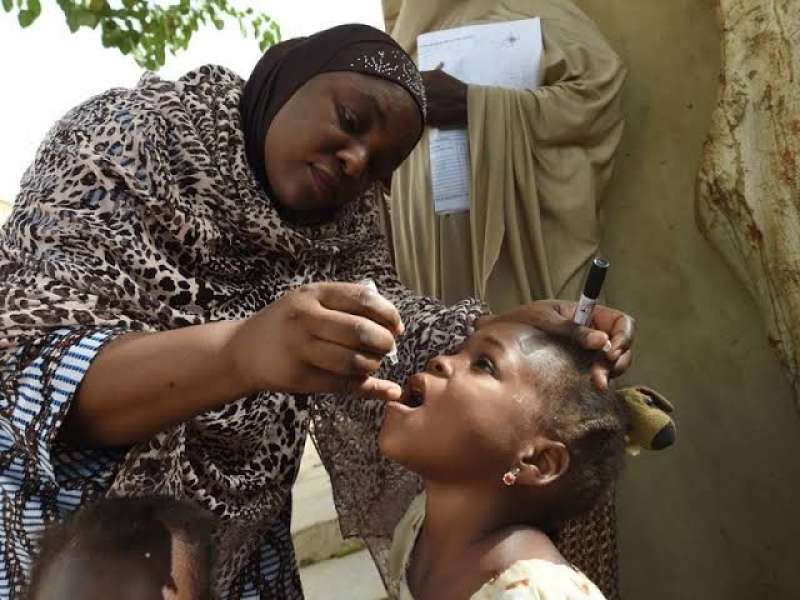 بسبب الصرف الصحي.. إصابة مئات الأشخاص بـ «شلل الأطفال» في هذا البلد