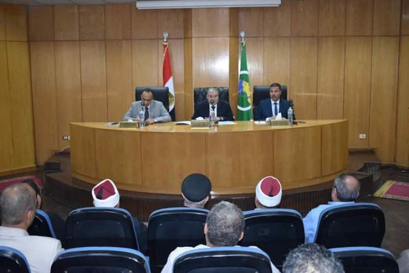محافظ المنيا يوجه بسرعة تنفيذ قرارات الوزراء بشأن ترشيد الكهرباء