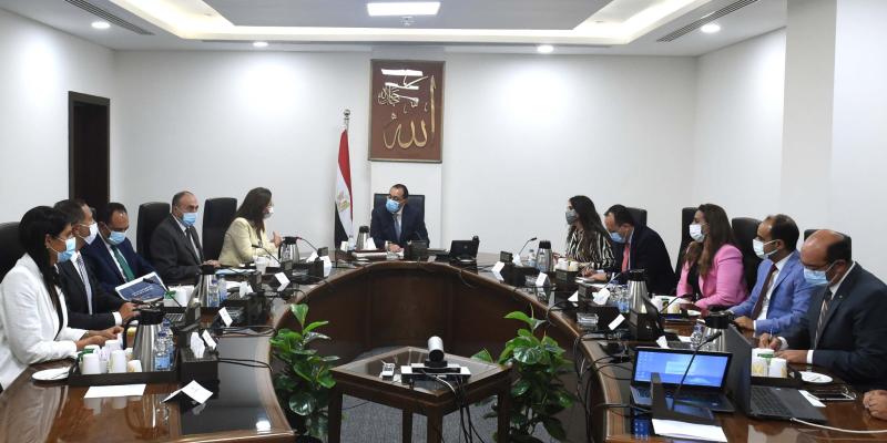 إجتماع لمتابعة خطط ومشروعات صندوق مصر السيادي