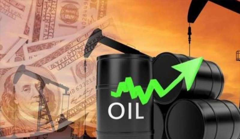 ارتفاع أسعار النفط مع توقعات بانخفاض إنتاج الخام الروسي