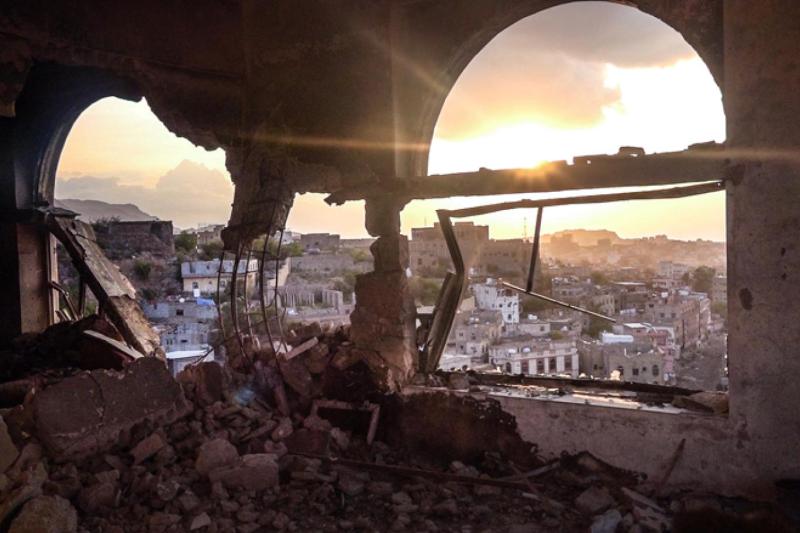 مباني مدمرة جراء حرب الحوثي في اليمن