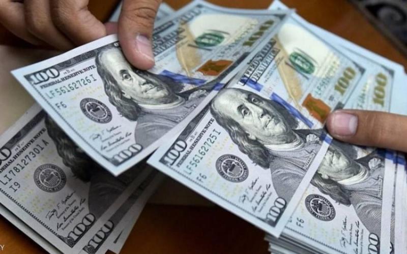 ارتفاع سعر الدولار بالبنوك المصرية مساء اليوم الاثنين