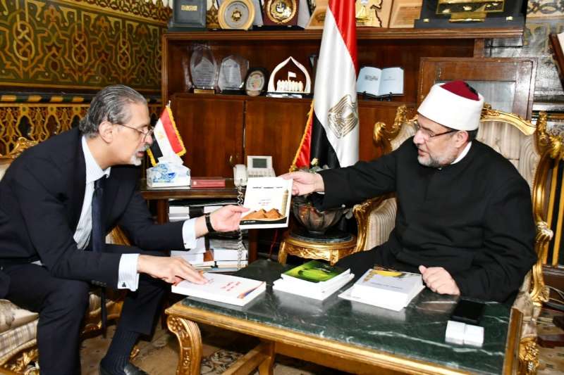 لقاء وزير الأوقاف والسفير المصري الجديد لدى السودان