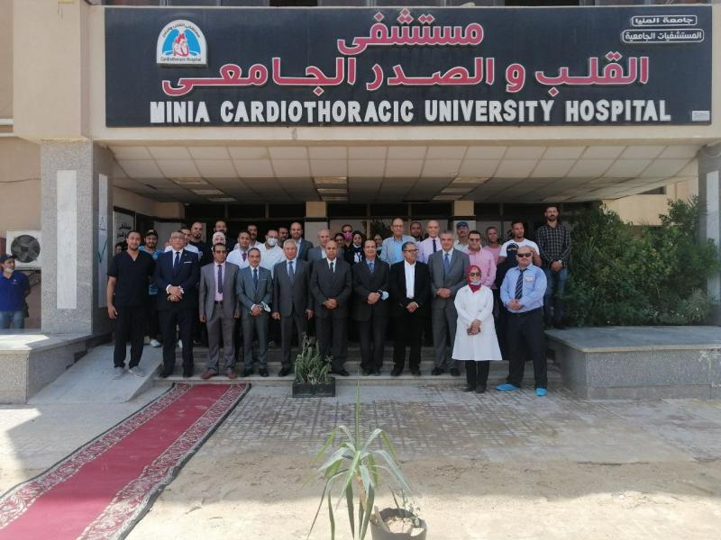 رئيس جامعة المنيا يفتتح أعمال تطوير مستشفى القلب والصدر