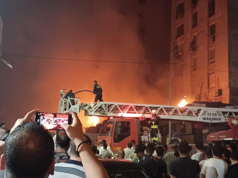 اندلاع حريق هائل في ملهى ليلي شهير بالإسكندرية